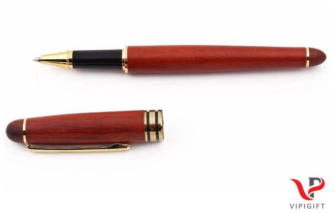 bút bi gỗ cao cấp